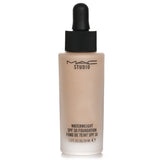 マック  スタジオ ウォーターウェイト ファンデーション SPF 30 - # NC15 (ライト ウィズ ゴールデン アンダートーン)   30ml/1oz