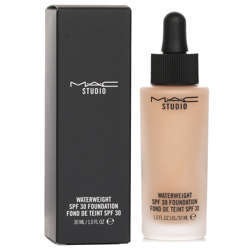 マック  Studio Waterweight Foundation SPF 30 - # NC25 (Light With Golden Peach Undertone)   30ml/1oz