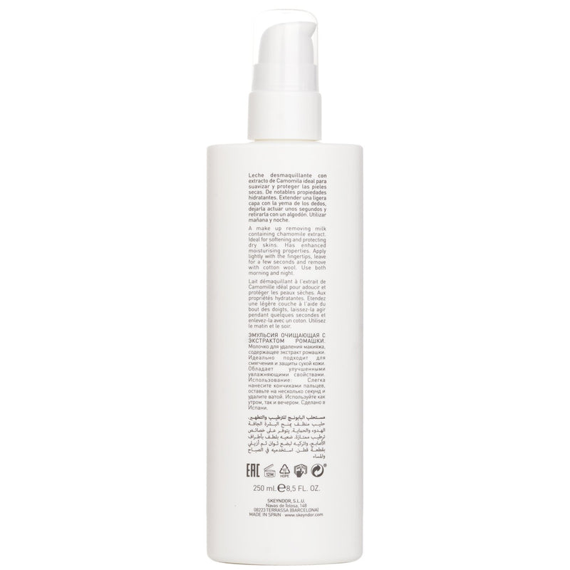 SKEYNDOR  Essential Moisturizing & Cleansing Emulsion With Camomile (Make Up Removing Milk)   250ml/8.5oz