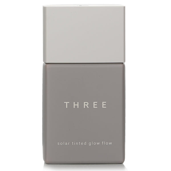 スリー THREE  ソーラー ティンテッド グロウ フロー リキッド ファンデーション SPF 50 - # 02   30ml/1oz