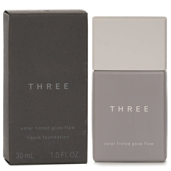 スリー THREE  ソーラー ティンテッド グロウ フロー リキッド ファンデーション SPF 50 - # 03   30ml/1oz