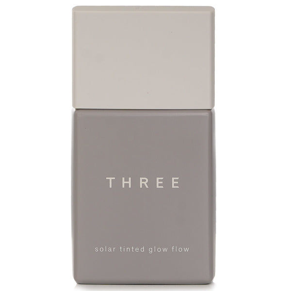 スリー THREE  ソーラー ティンテッド グロウ フロー リキッド ファンデーション SPF 50 - # 03   30ml/1oz
