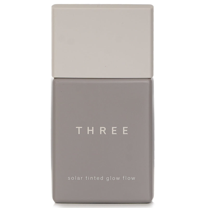 スリー THREE  ソーラー ティンテッド グロウ フロー リキッド ファンデーション SPF 50 - # 03   30ml/1oz