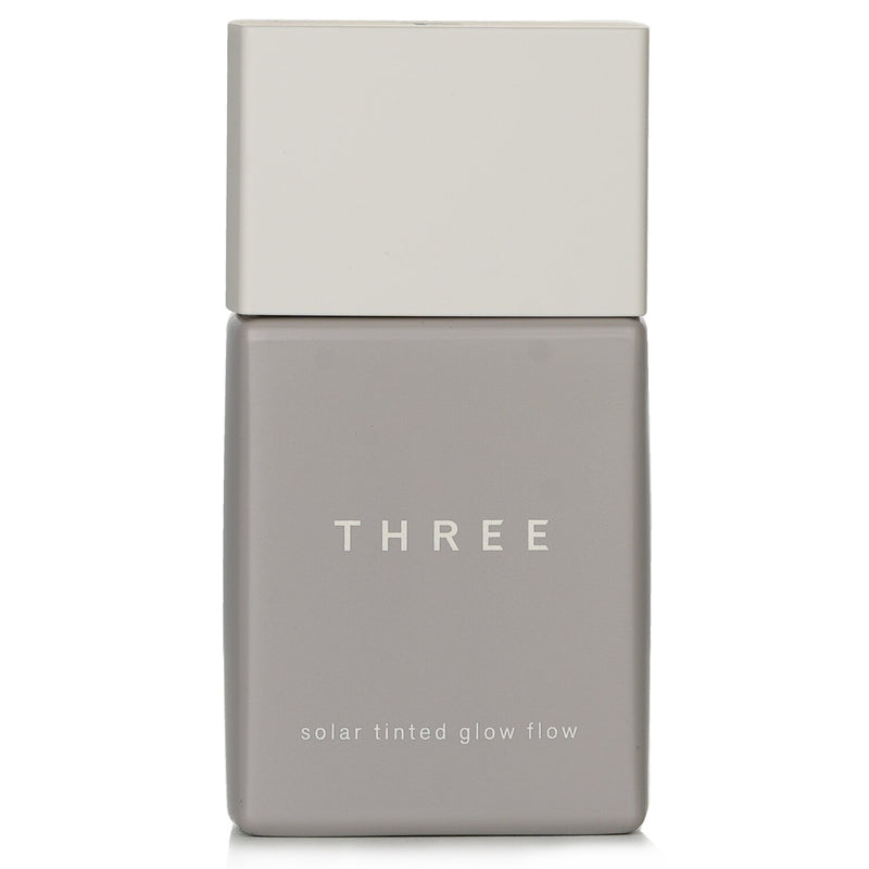 スリー THREE  ソーラー ティンテッド グロウ フロー リキッド ファンデーション SPF 50 - # 04   30ml/1oz