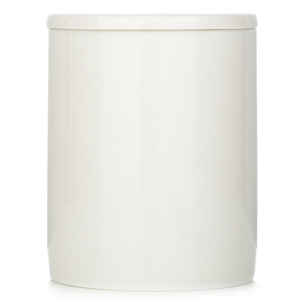 ビヨルク & ベリーズ  Scented Candle - Never Spring   240g/8.5oz