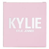 カイリー・バイ・カイリー・ジェンナー  Pressed Blush Powder - # 335 Baddie On The Block   10g/0.35oz