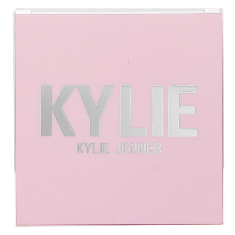 カイリー・バイ・カイリー・ジェンナー  Kylighter Pressed Illuminating Powder - # 020 Ice Me Out   8g/0.28oz