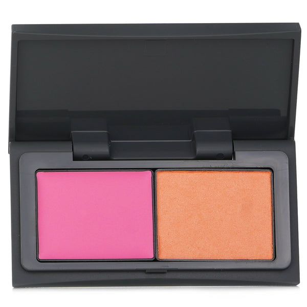 スリー THREE  Blown Away Blush Duo - # 03 Roam Free   3g/0.01oz