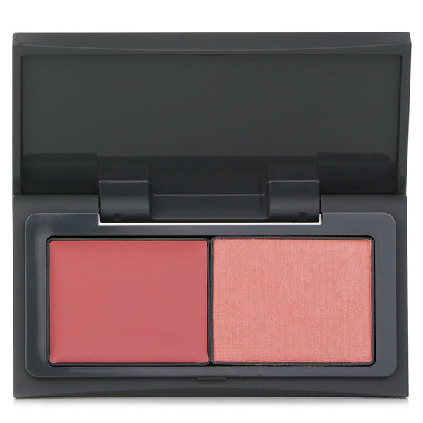 スリー THREE  Blown Away Blush Duo - # 04 Breeze Walker   3g/0.01oz