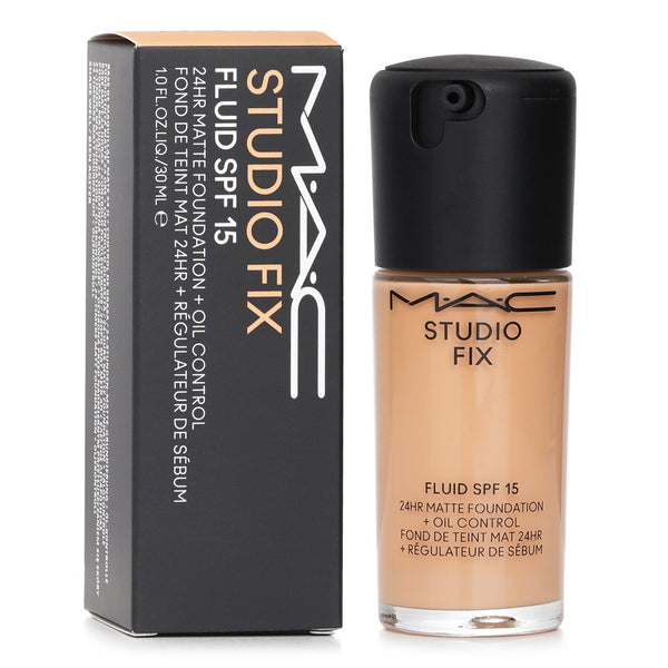 マック  Studio Fix Fluid Foundation SPF 15 - # NC18   30ml/1oz