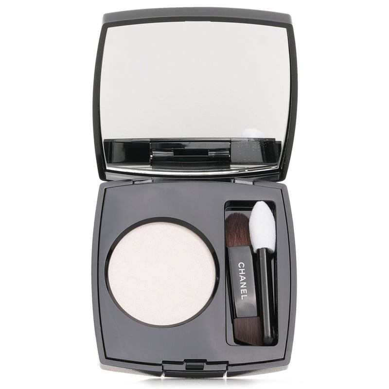 シャネル  Ombre Essentielle Multi Use Longwearing Eyeshadow - # 220 Blanc Perle   2.2g