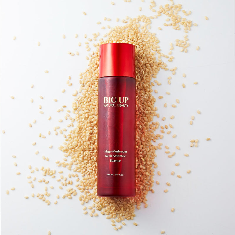 ナチュラル ビューティ  Mega Mushroom Youth Activation Essence   150ml