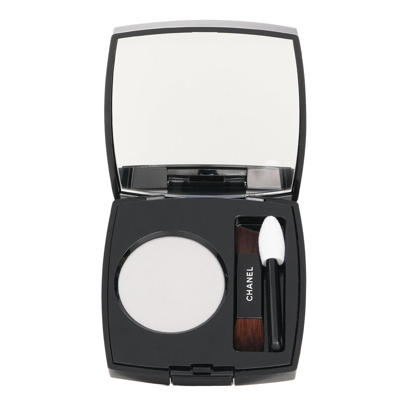 シャネル  Ombre Essentielle Multi-Use Longwearing Eyeshadow - # 230 Gris Paris   2.2g
